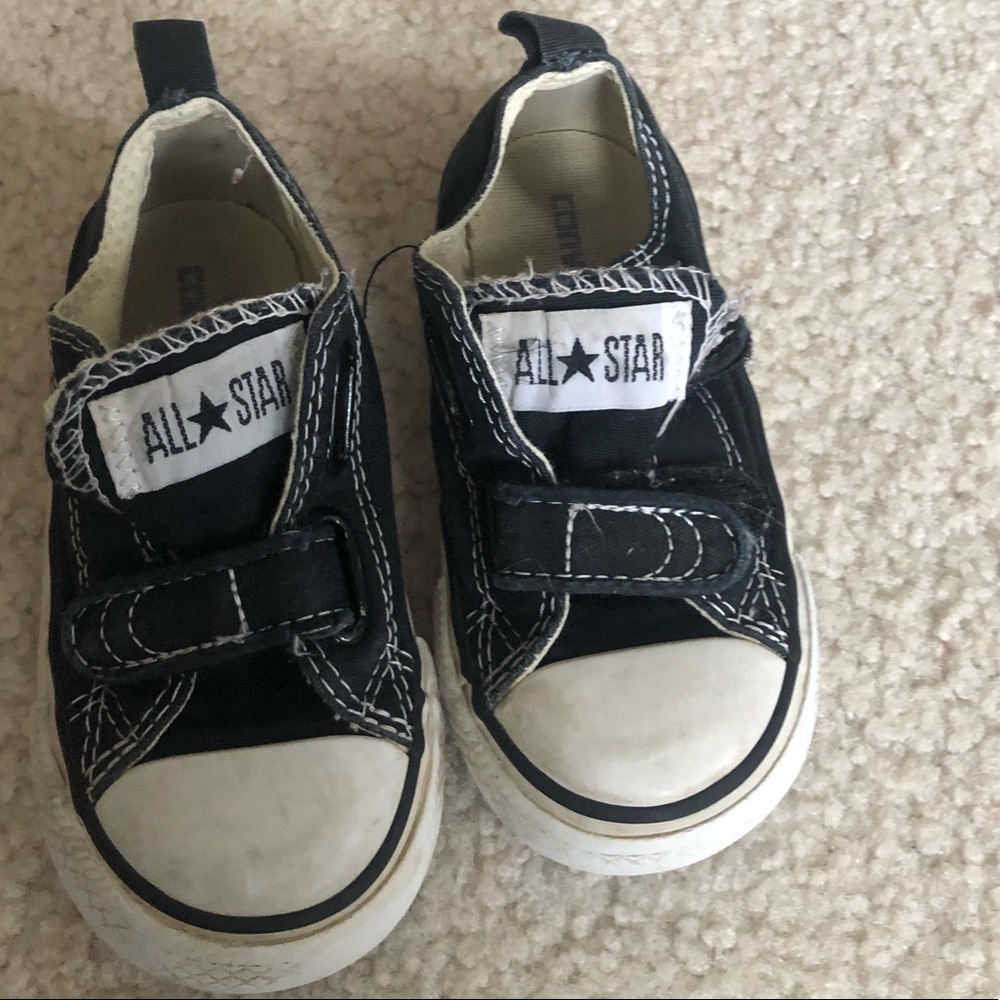 Converse. Black ~~ Size 7